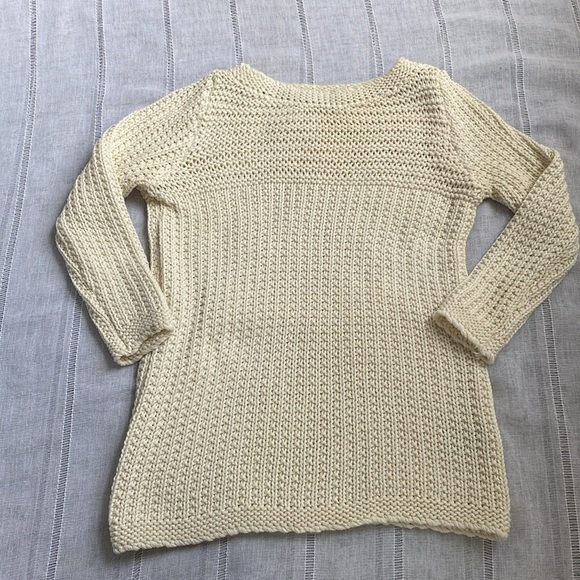 Boden chunky cream knit sweater with quarter length sleeves. - Picture 5 of 11
